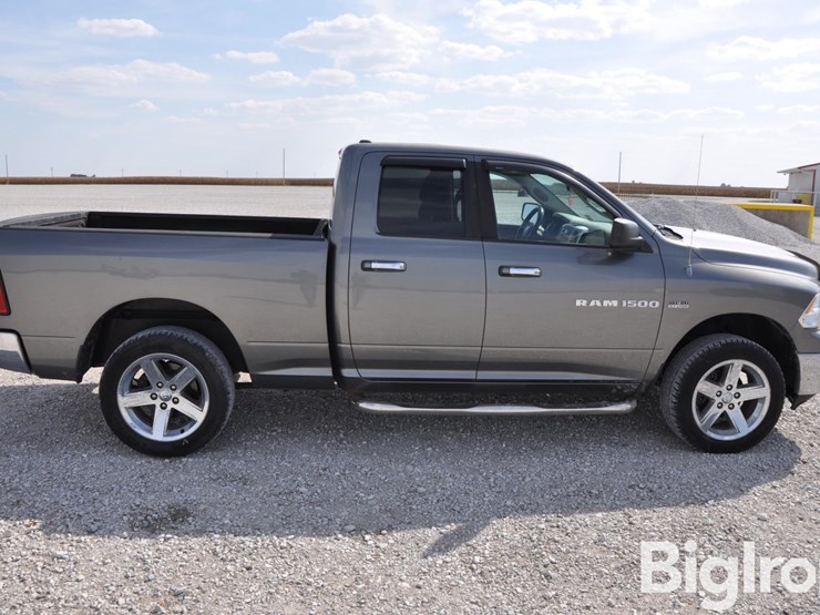 2012-ram-1500-big-horn-image-4