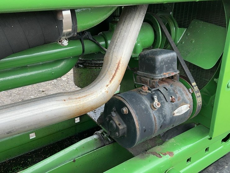 john-deere-b-image-31