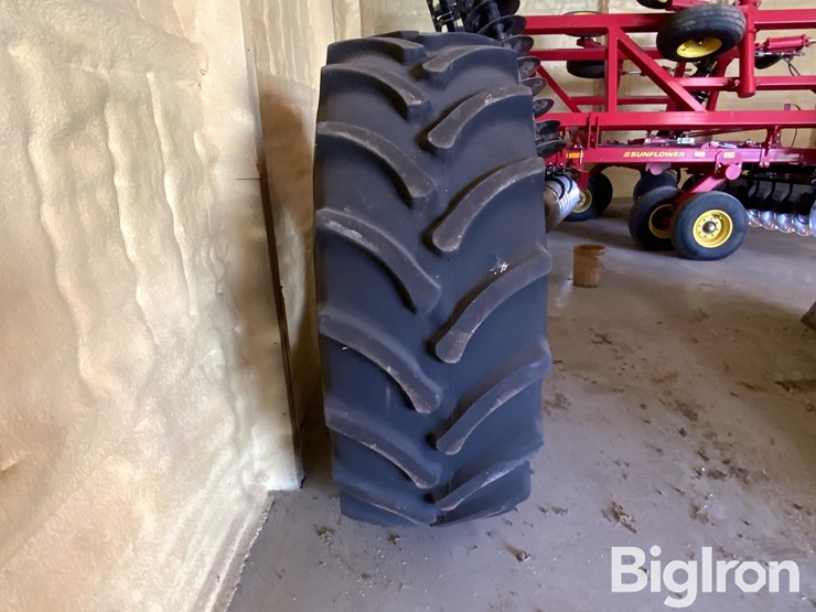 firestone-radial-all-traction-dt-tractor-tires-image-4