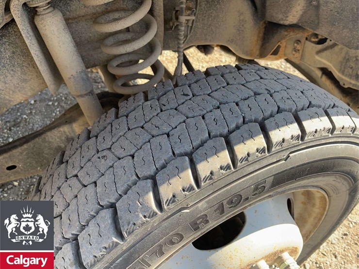 2017-ford-f550-image-10