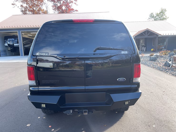 2004-ford-excursion-limited-image-6