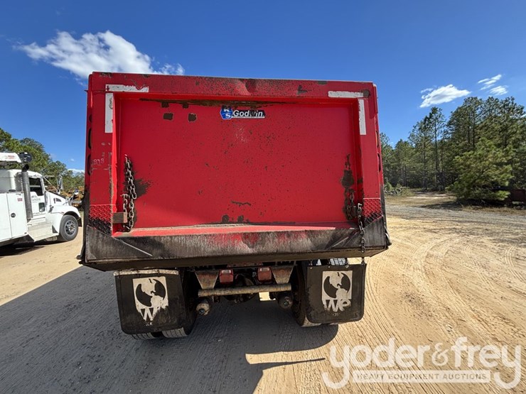 2020-peterbilt-348-image-5