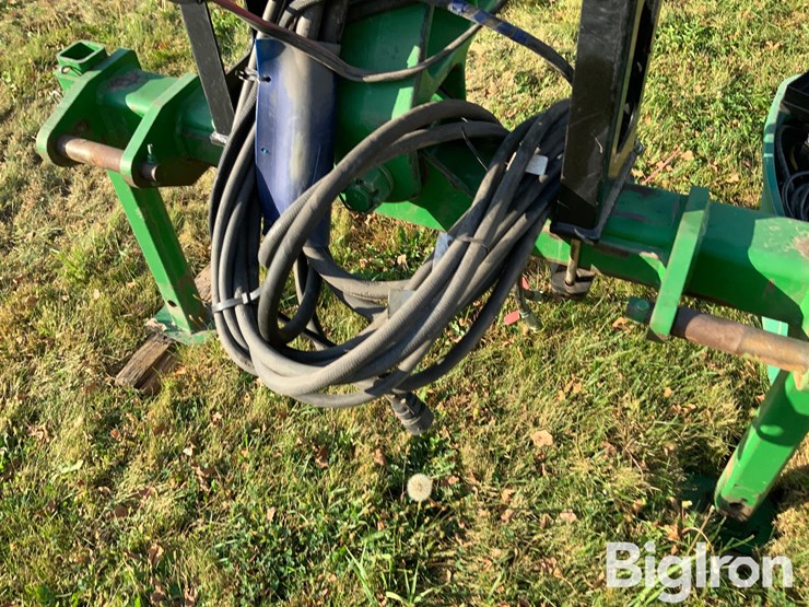 2010-john-deere-1770-image-10