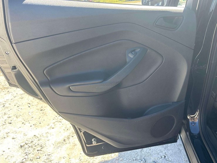 2014-ford-escape-image-22