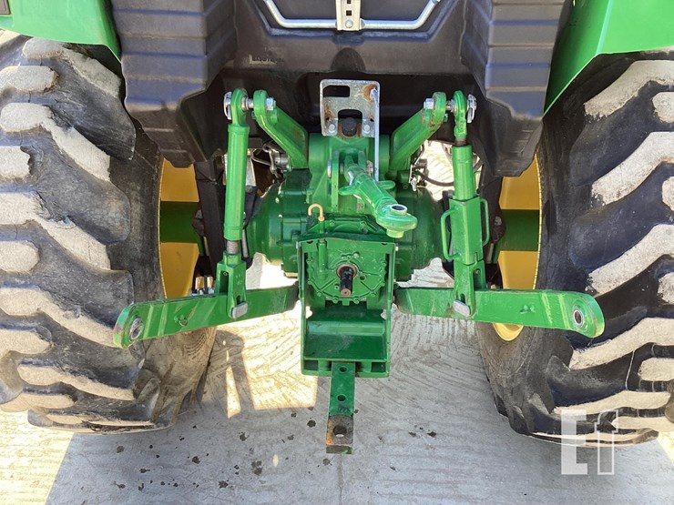 2020-john-deere-4044m-image-9