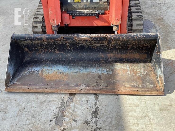 2017-kubota-svl95-2-image-9