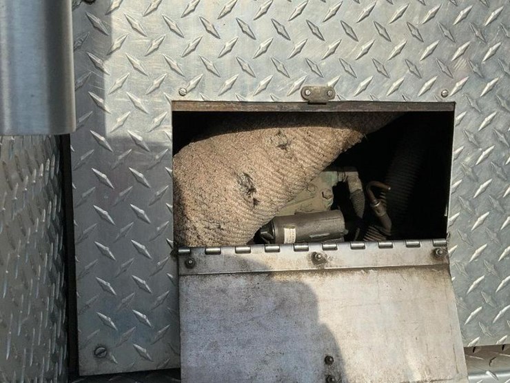 #2000-•-1982-sutphen-deluge-fire-engine-truck-detroit-diesel-6v92ta-image-68