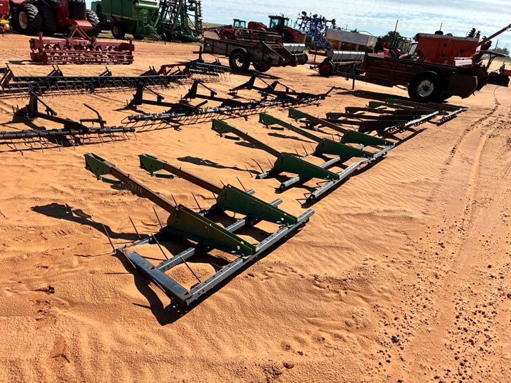 #t8216-•-plow-drags-image-4