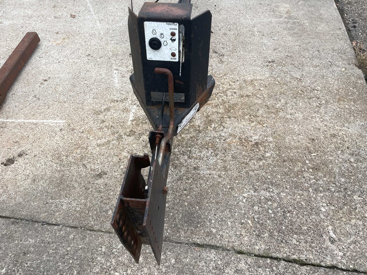 #14036-•-pull-behind-lawn-mower-(o4)-image-7