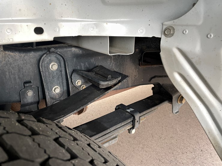 2023-ford-f450-platinum-image-37