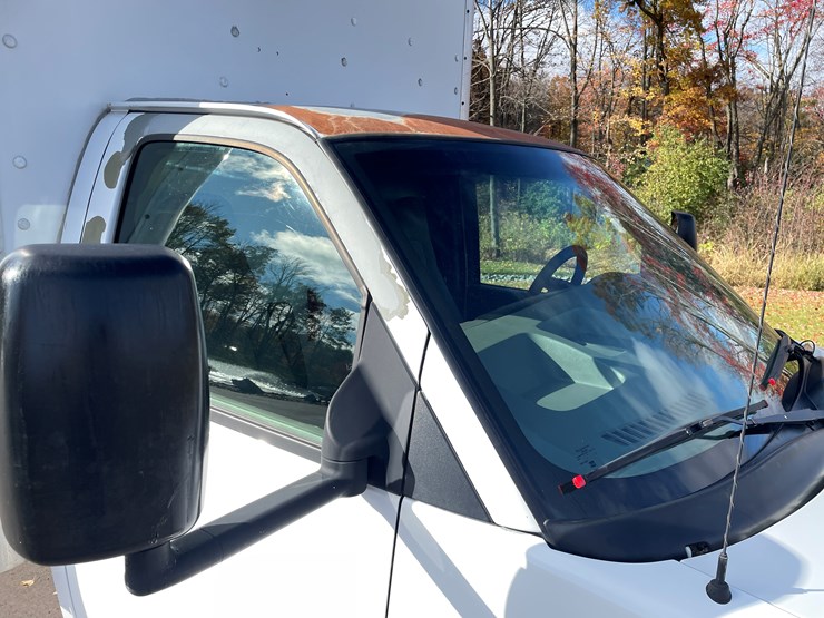 2007-chevrolet-g3500-image-53