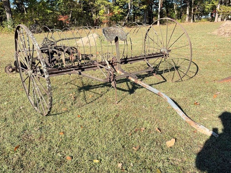 pull-type-hay-rake-image-1