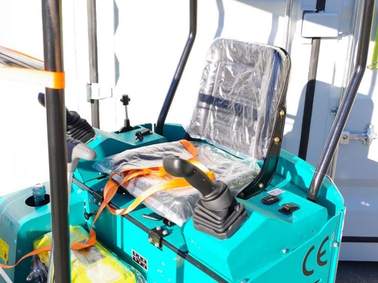 2025-cfg-industrial-h15r-mini-excavator-w/-pilot-system,-gasoline-engine,-unused-image-4