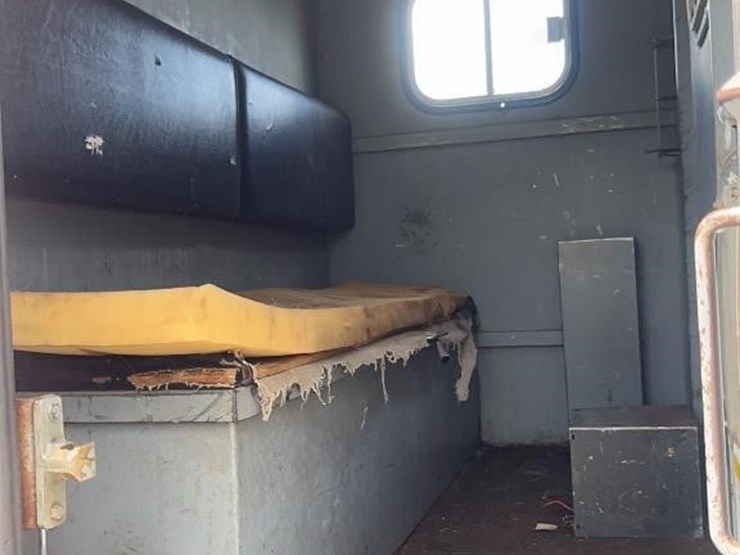 2007-gmc-topkick-c6500-image-11