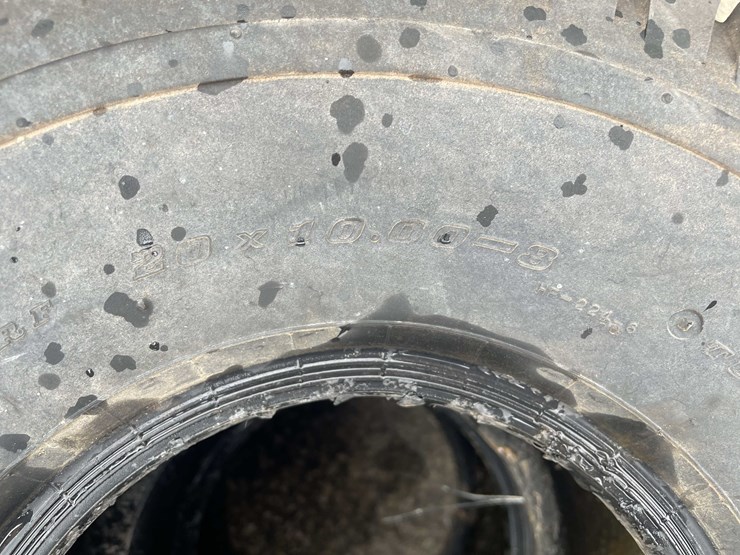 #14061-•-(2)-turf-tires-20x10.00-8-(o8)-image-4