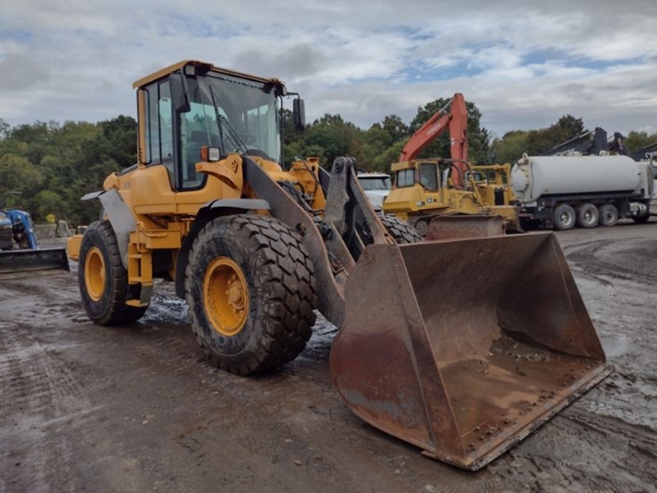 8-volvo-l60f-image-35