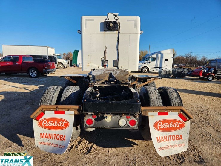 2020-peterbilt-579-image-7
