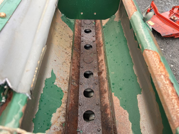 sukup-food-plot-planter-image-7