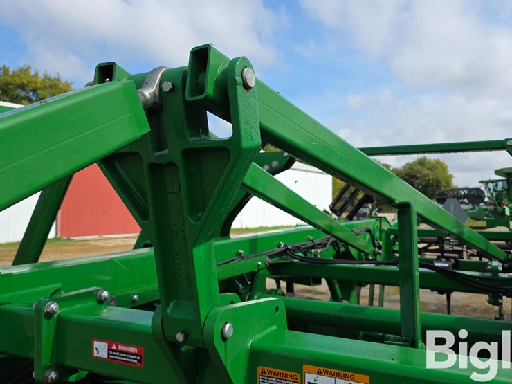 2018-john-deere-2730-image-19