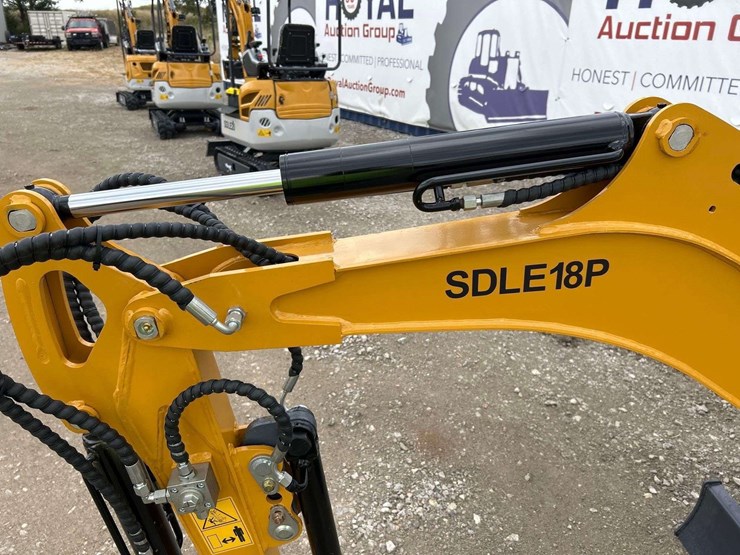 2025-sdlanch-sdle18p-mini-excavator-image-15