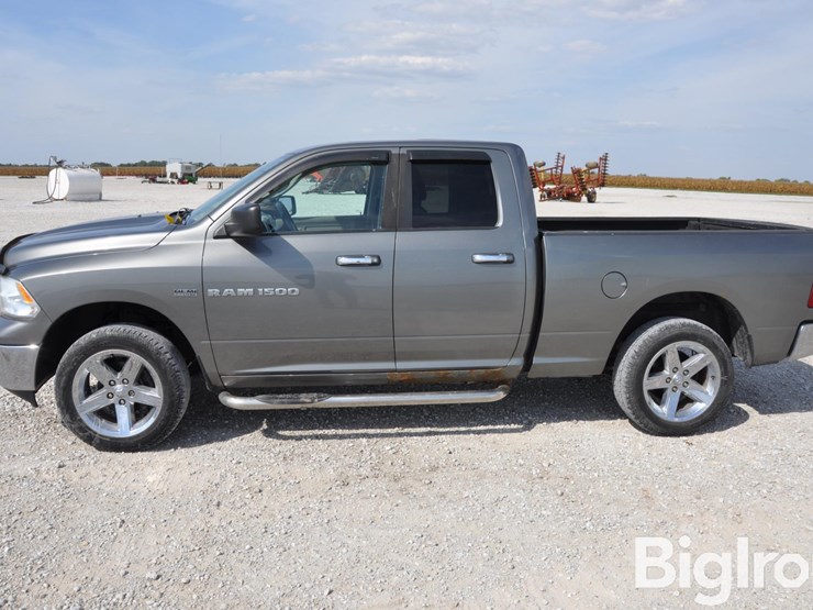 2012-ram-1500-big-horn-image-8