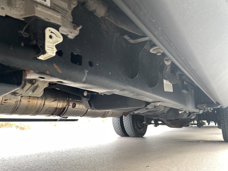 2023-ford-f450-platinum-image-19