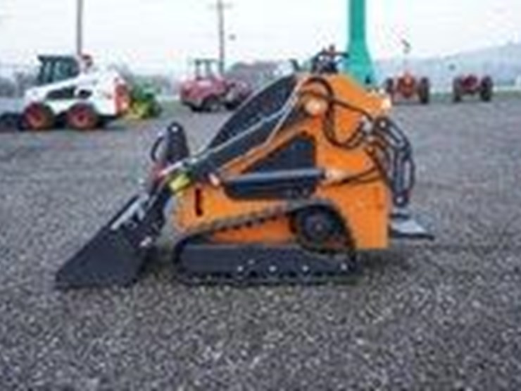 #1006-•-unused-landhero-mini-skid-steer-loader-image-2