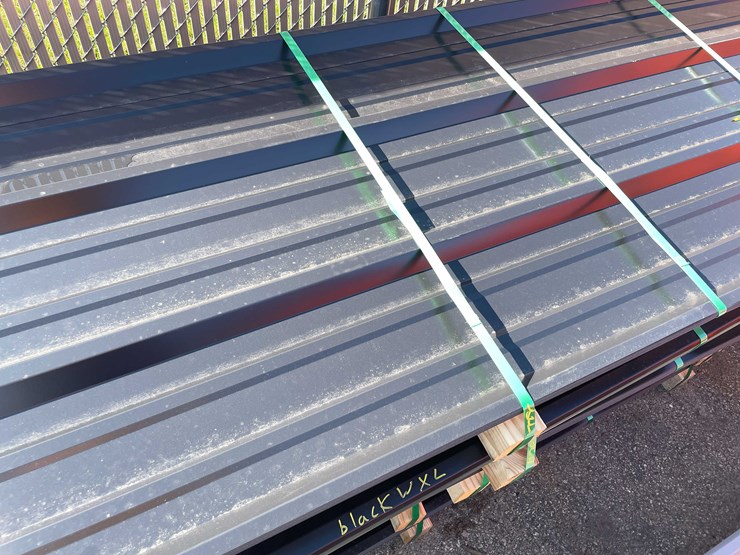 #14107-•-28-gauge-painted-r-panel-profile-steel-siding-(o6)-image-2