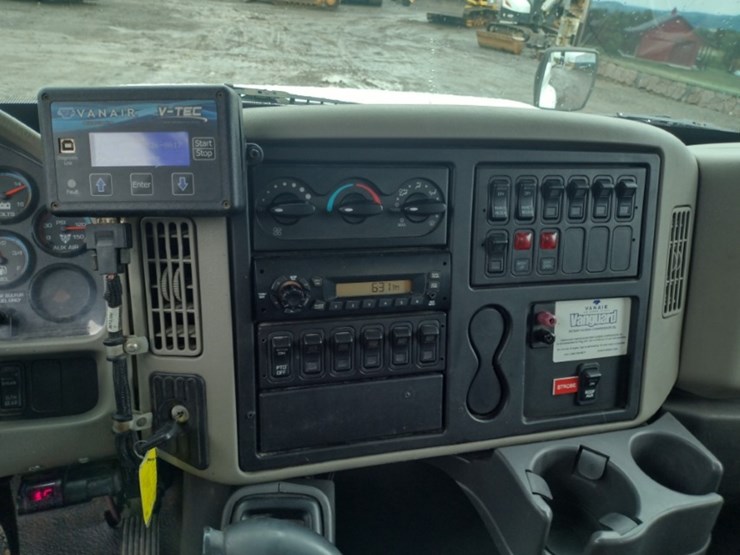 2013-international-13-image-9