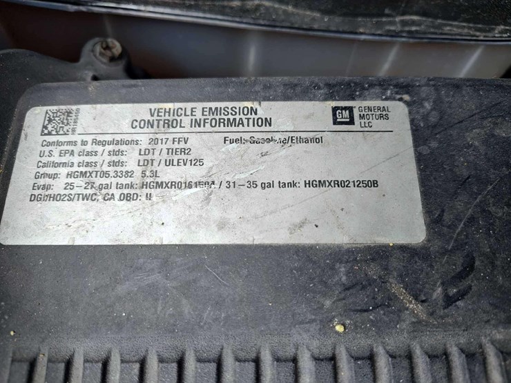 2017-chevrolet-tahoe-image-7