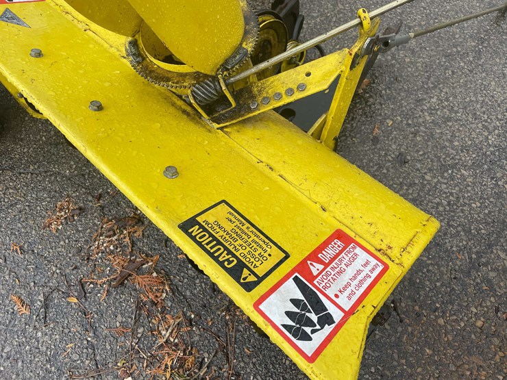 #14066-•-john-deere-snow-blower-(o4)-image-5