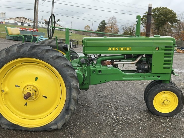 john-deere-b-image-6