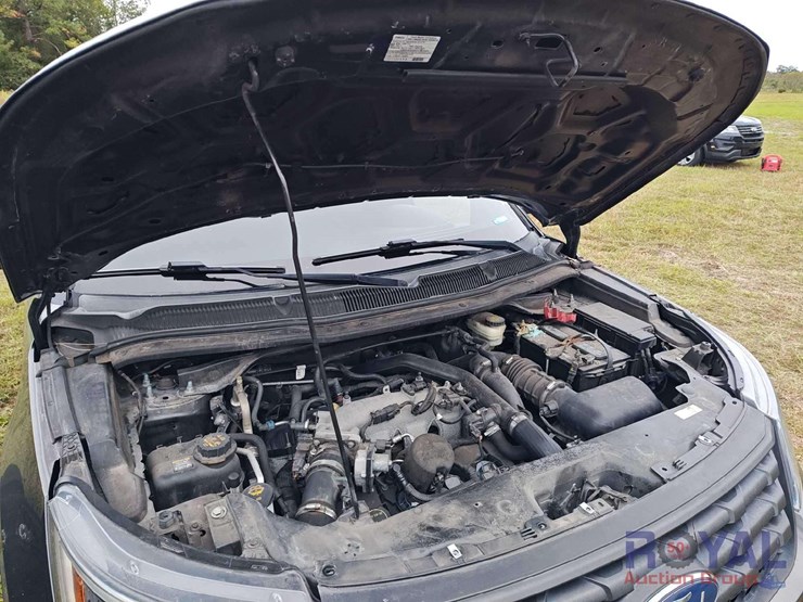 2016-ford-explorer-image-8