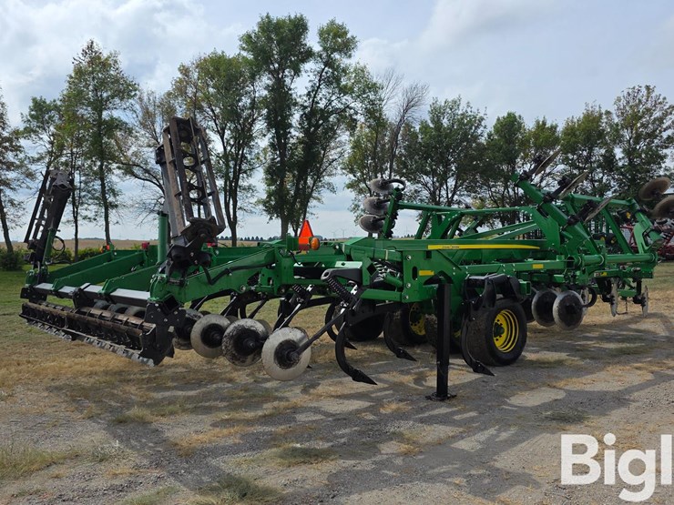 2018-john-deere-2730-image-5