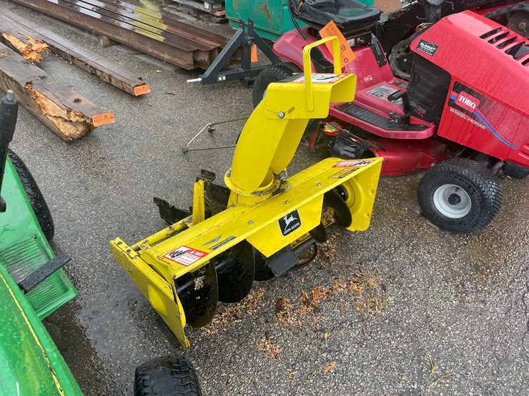 #14066-•-john-deere-snow-blower-(o4)-image-1