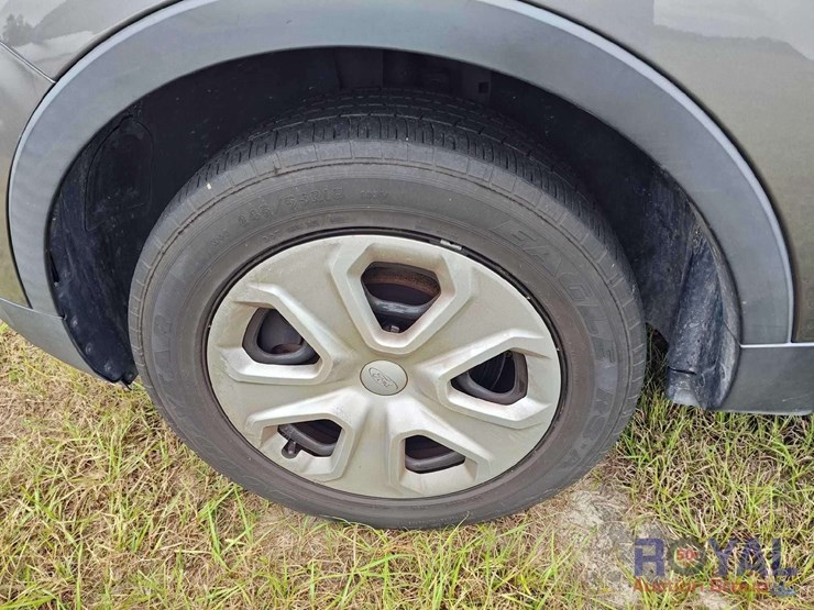 2017-ford-explorer-image-29