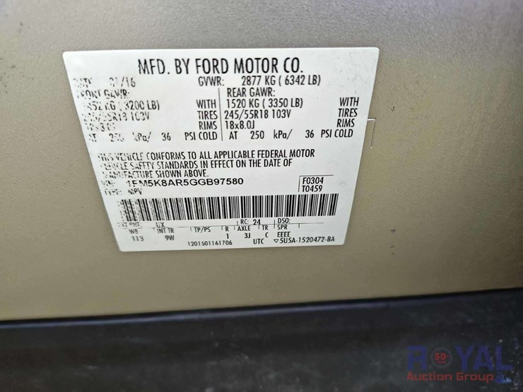 2016-ford-explorer-image-3