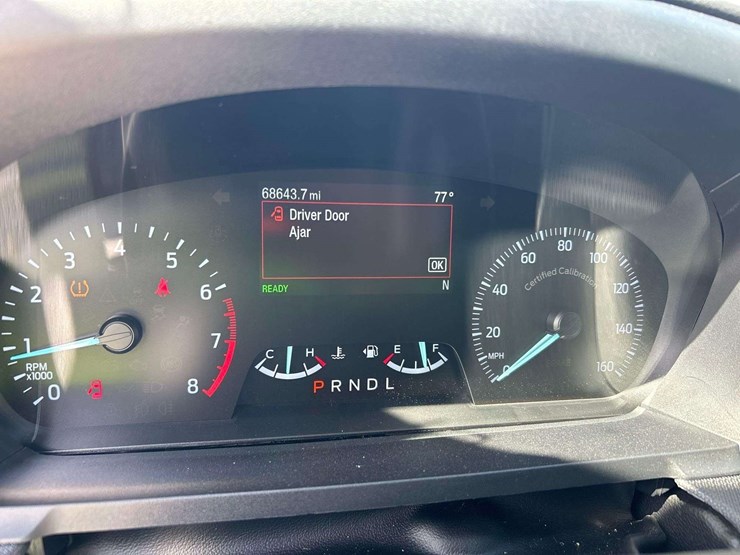 2020-ford-explorer-image-14