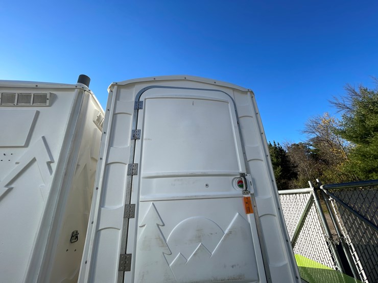 #5659-•-poly-portables-flushable-porta-potty-with-sink-image-3