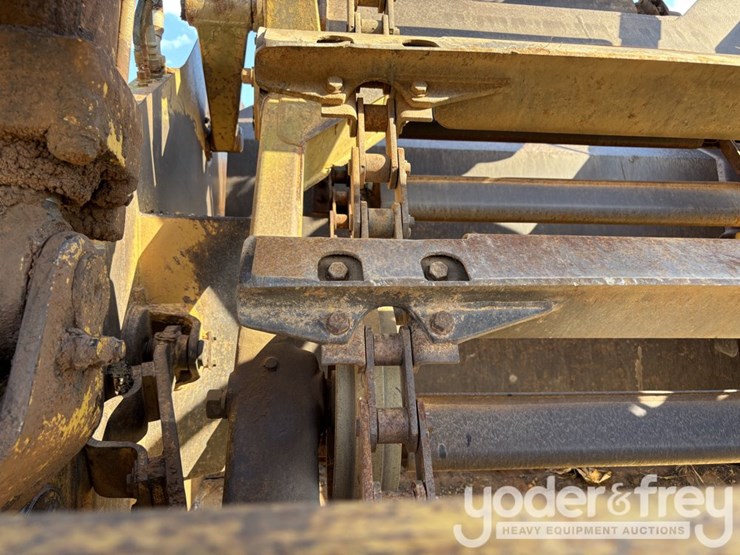 caterpillar-615c-image-8