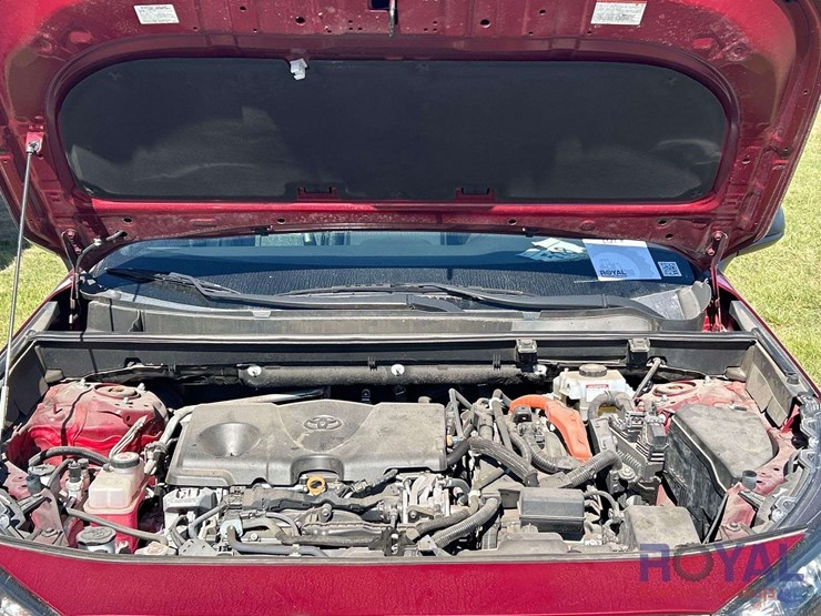 2019-toyota-rav4-image-8