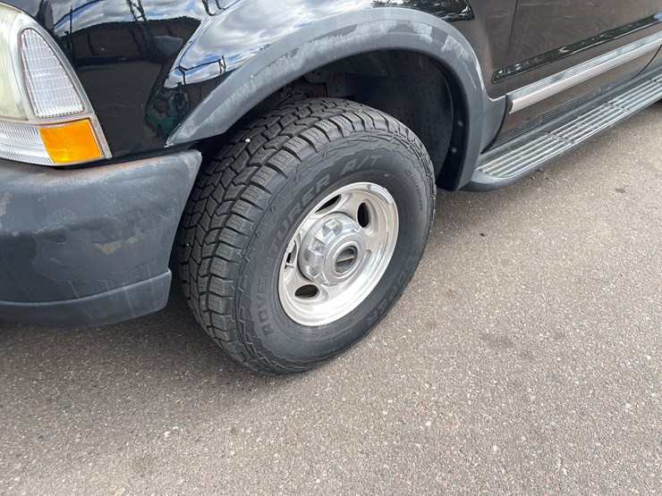 2003-ford-excursion-image-26