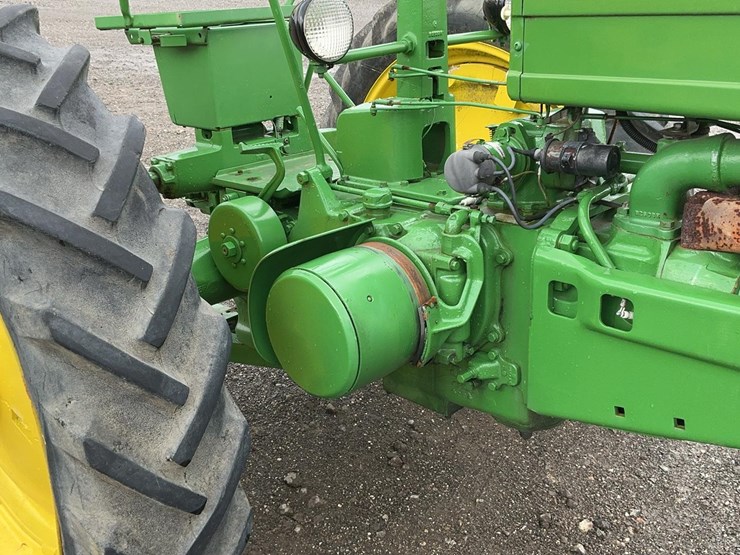 john-deere-b-image-28