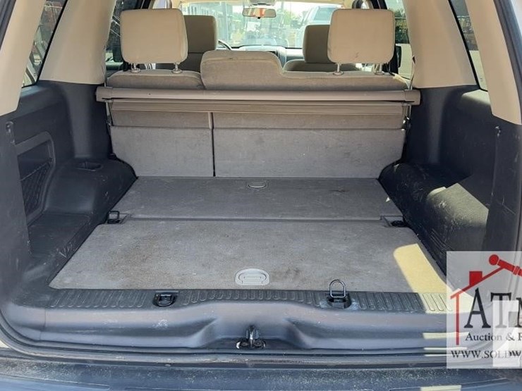 2008-ford-explorer-xlt-image-11