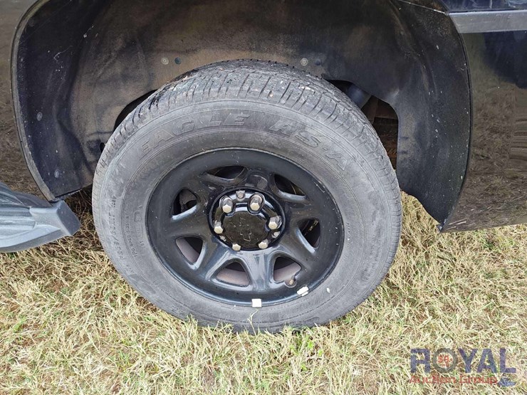 2016-chevrolet-tahoe-image-16