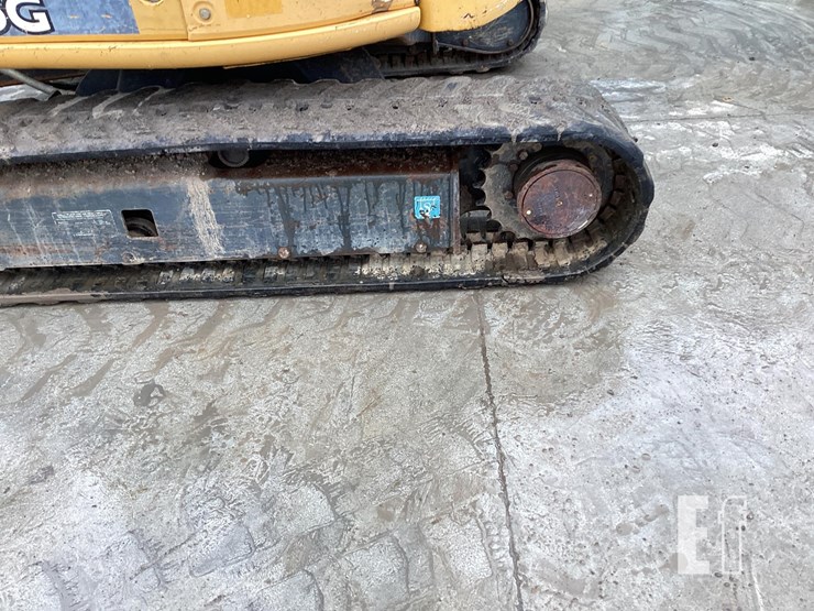 2015-deere-35g-image-12