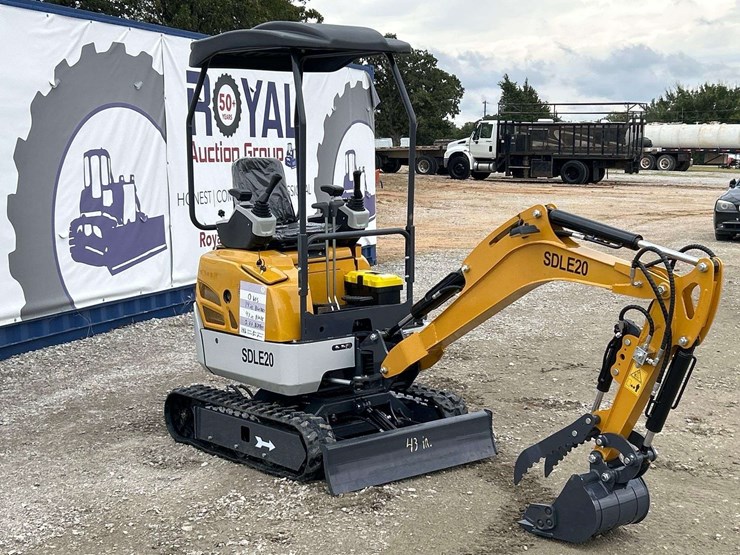 2025-sdlanch-sdle20-mini-excavator-image-4