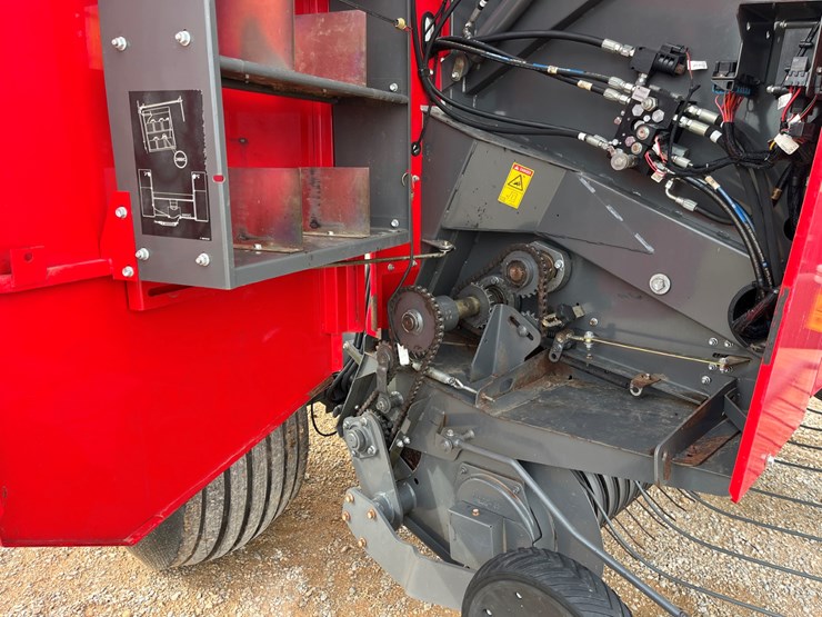 2017-massey-ferguson-2946-image-8