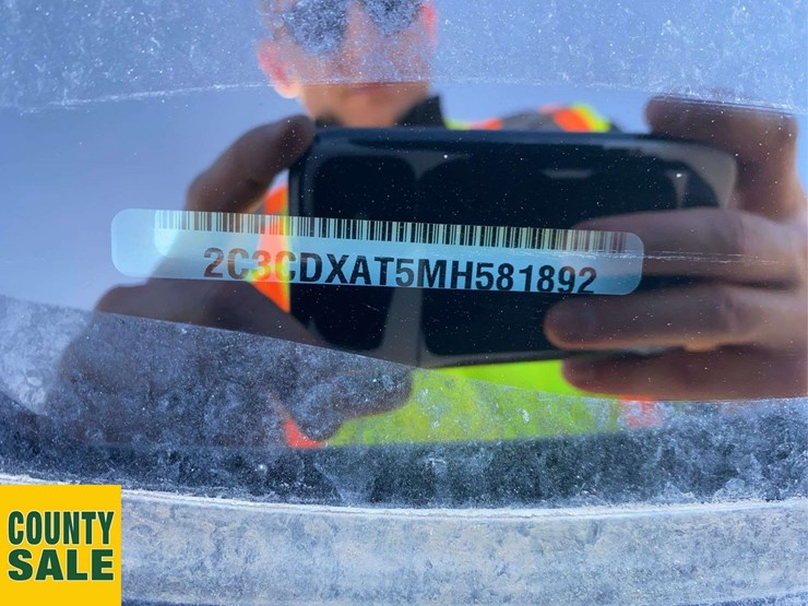 2021-dodge-charger-rwd-4dr-sedan-image-9