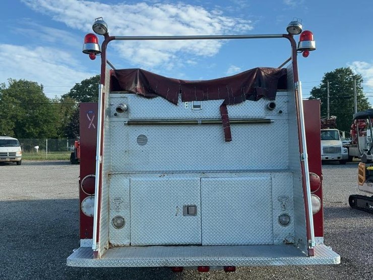 #2000-•-1982-sutphen-deluge-fire-engine-truck-detroit-diesel-6v92ta-image-4